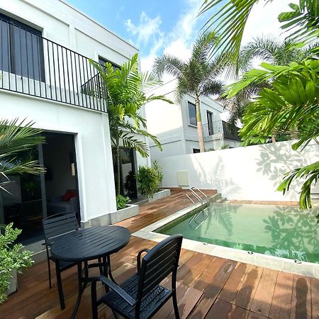 Onyx Hotel & Villa Tanjunguban Екстериор снимка