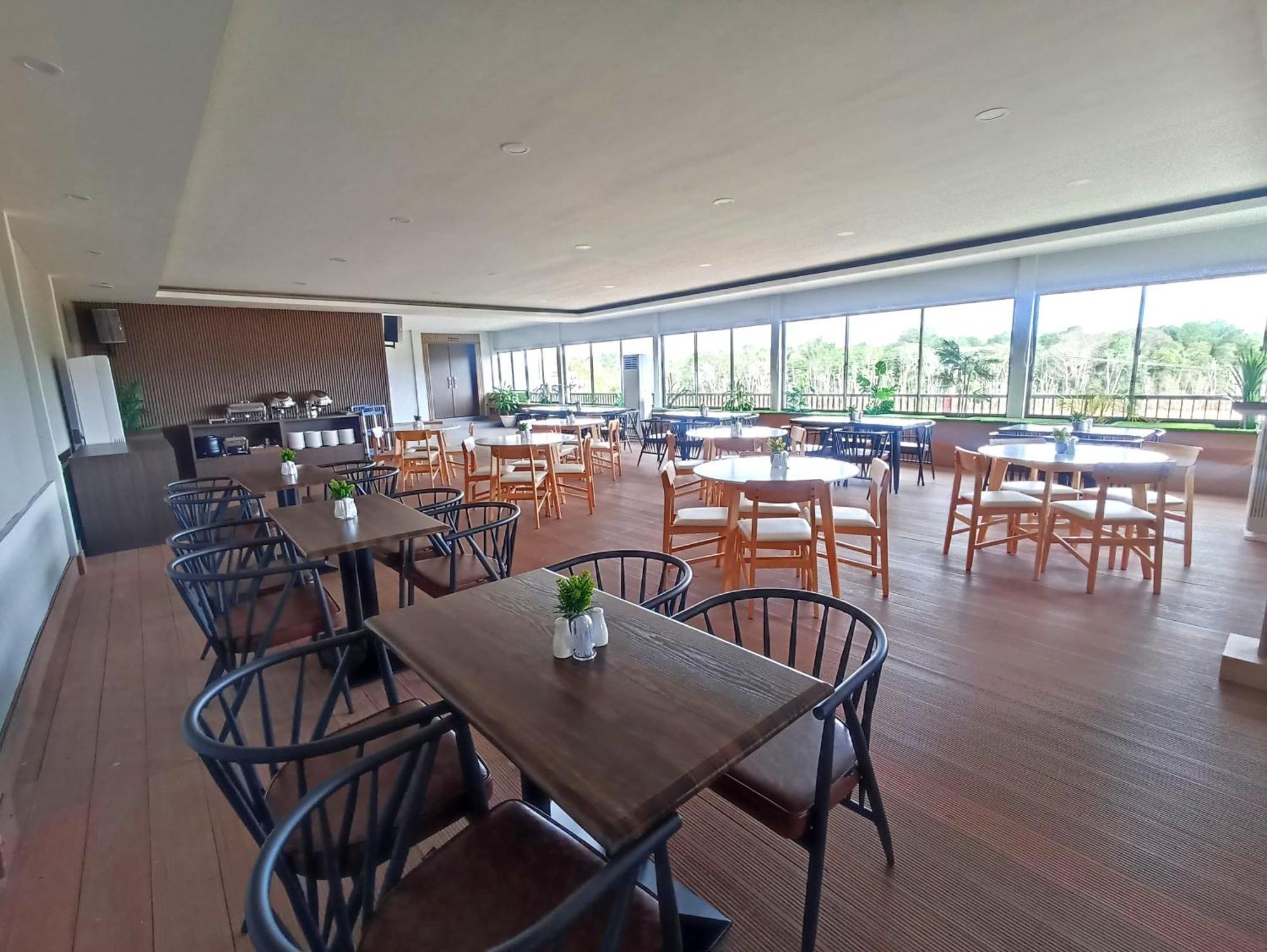 Onyx Hotel & Villa Tanjunguban Екстериор снимка
